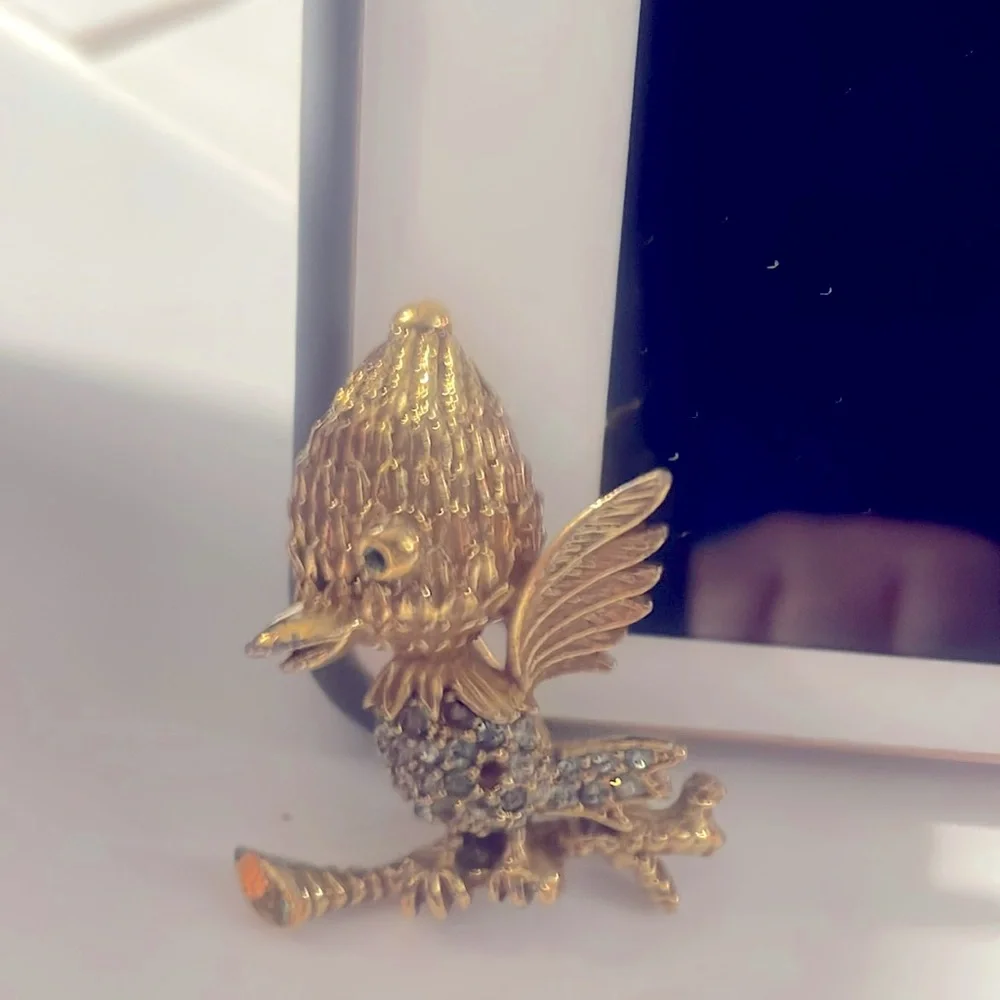 Vintage rare tortolani baby bird brooch pave crystals and brass